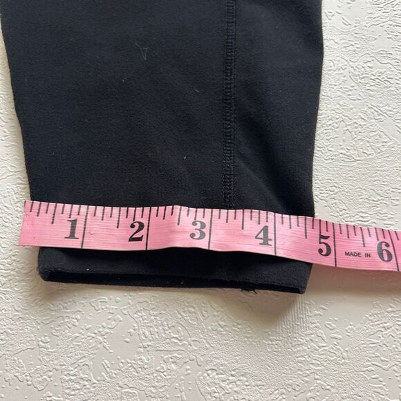 The North Face Women’s Black High Rise Active Leggings 1X | Pockets, Athleisure - Picture 7 of 8